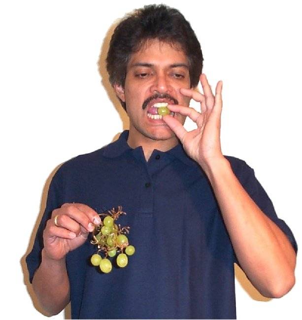 Eating grapes2.jpg